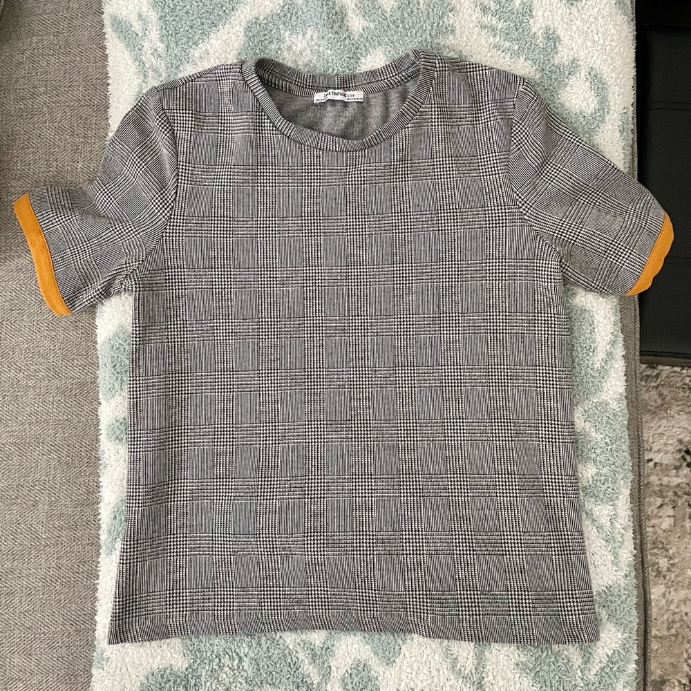 Zara yellow trimmed top
